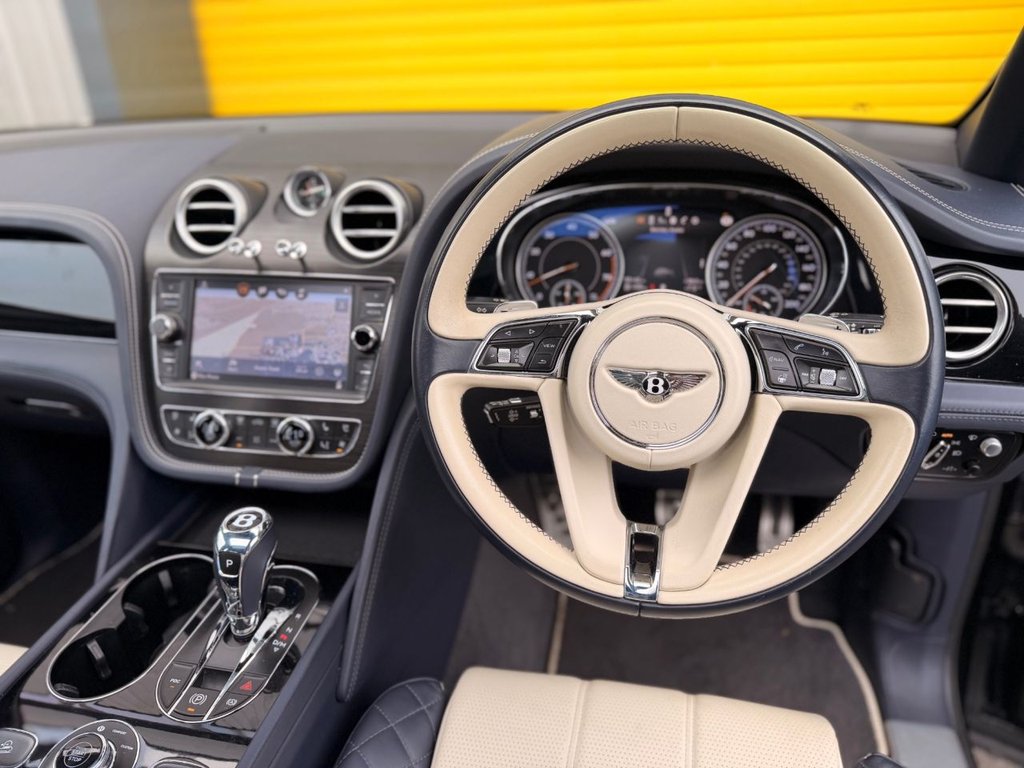Used Bentley Bentayga 2018 for sale - 77976610: Photo 2