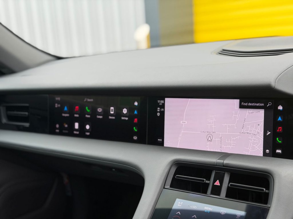 Used Porsche Taycan 2021 for sale - 77991536: Photo 14