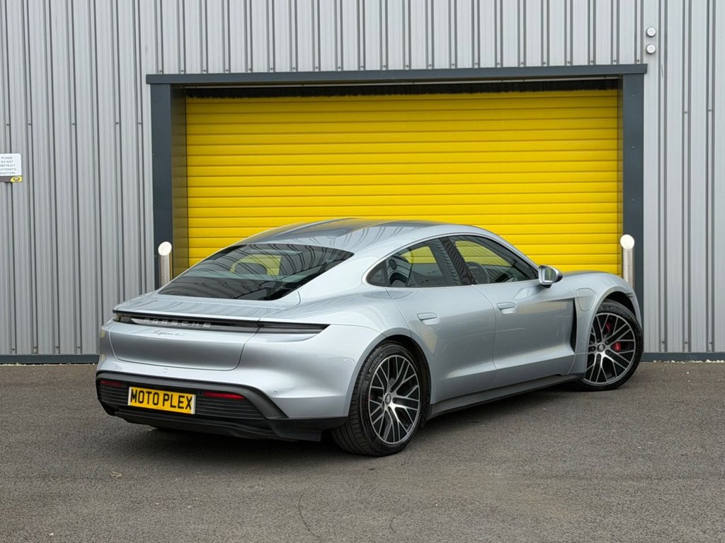 Used Porsche Taycan 2021 for sale - 77991536: Photo 21