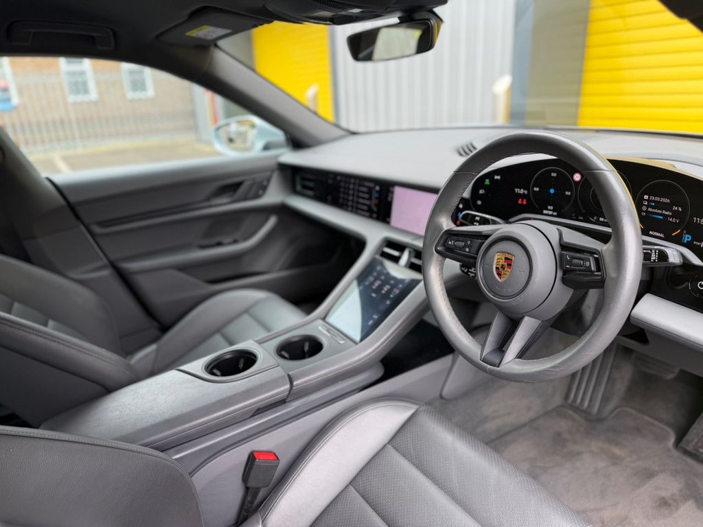 Used Porsche Taycan 2021 for sale - 77991536: Photo 24