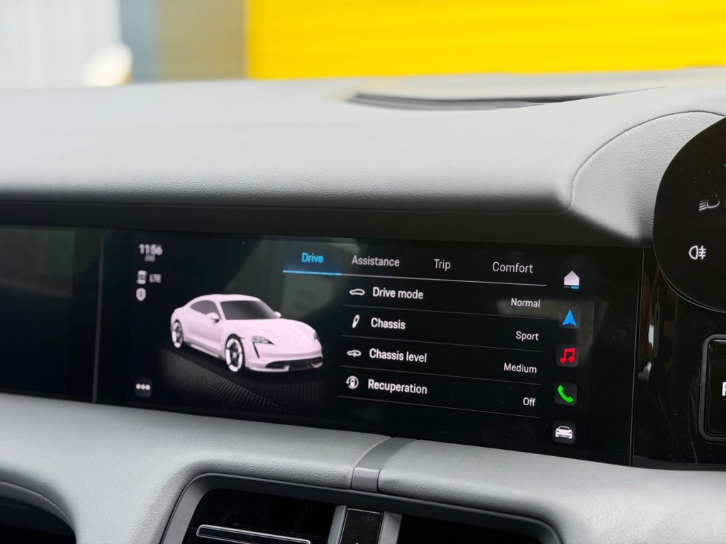 Used Porsche Taycan 2021 for sale - 77991536: Photo 28