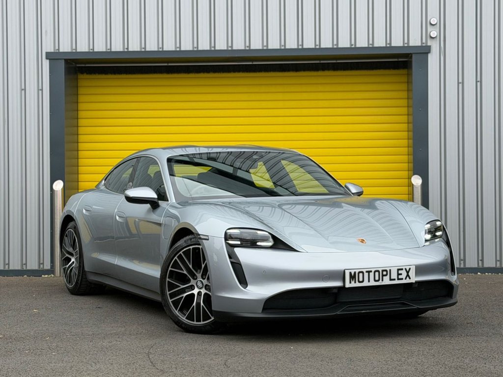 Used Porsche Taycan 2021 for sale - 77991536: Photo 3