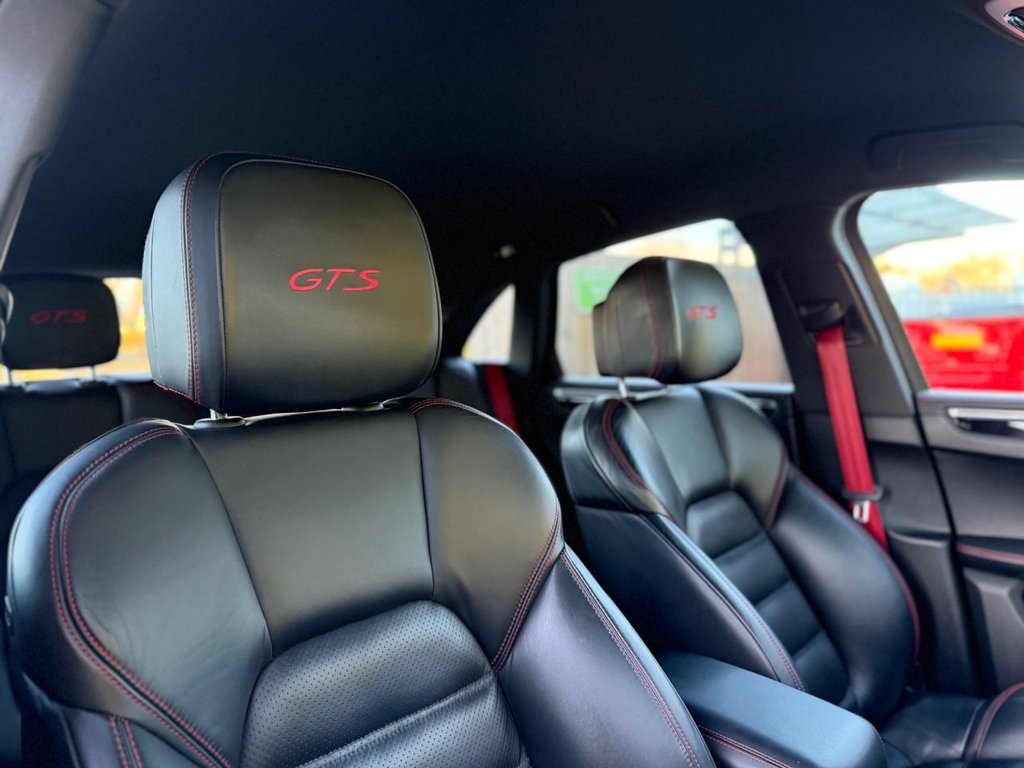 Used Porsche Macan 2018 for sale - 77089427: Photo 11