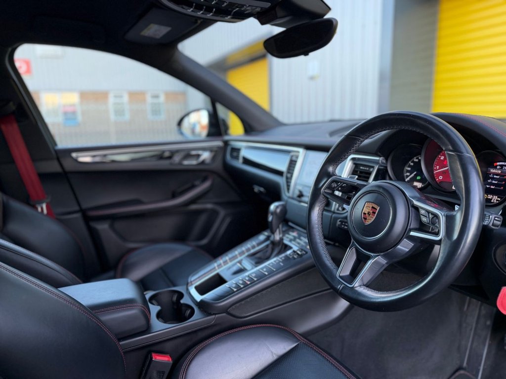 Used Porsche Macan 2018 for sale - 77089427: Photo 23