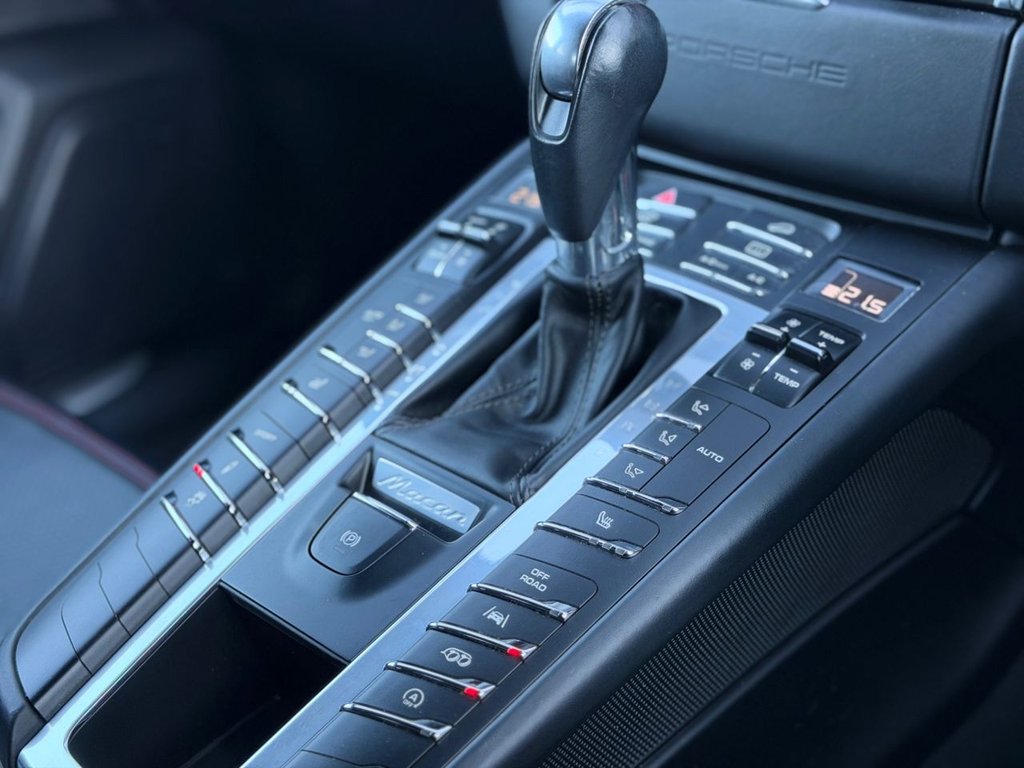 Used Porsche Macan 2018 for sale - 77089427: Photo 24