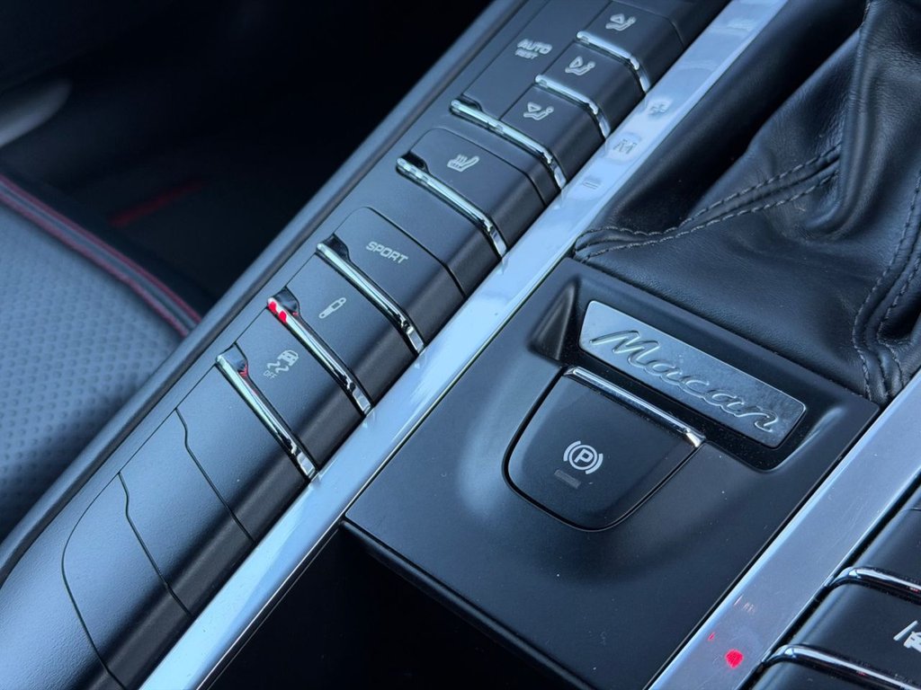 Used Porsche Macan 2018 for sale - 77089427: Photo 25