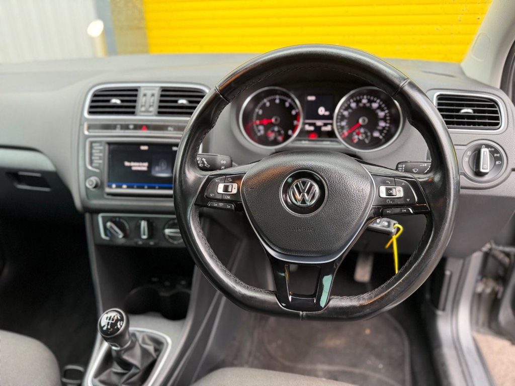 Used Volkswagen Polo 2017 for sale - 77056370: Photo 2