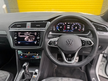Used Volkswagen Tiguan 2021 for sale - 76105779: Photo 2