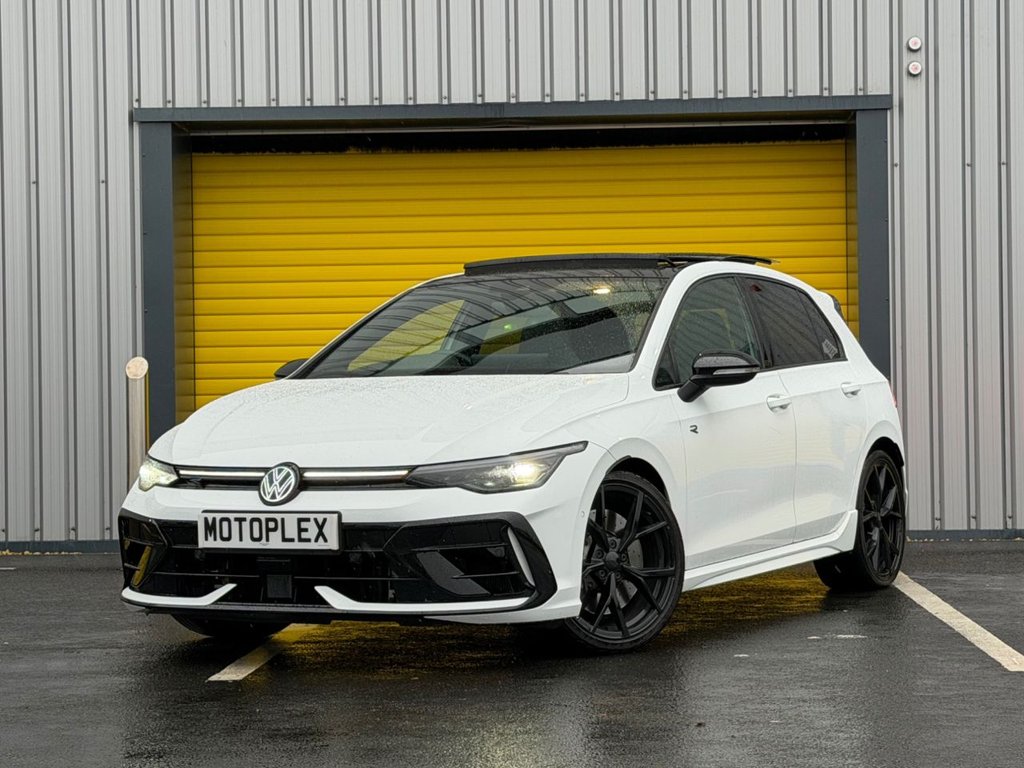 Used Volkswagen Golf 2025 for sale - 76582848: Photo 1