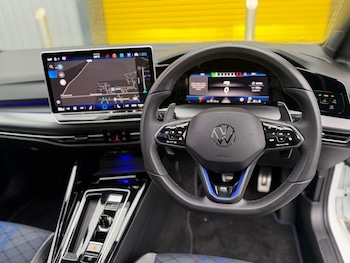 Used Volkswagen Golf 2025 for sale - 76582848: Photo