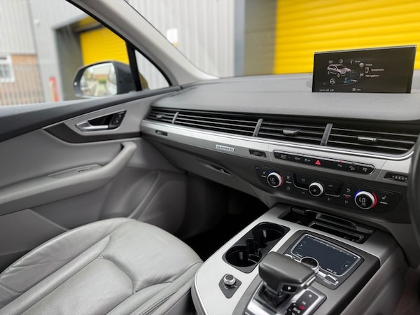Used Audi Q7 2017 for sale - 76291429: Photo 32