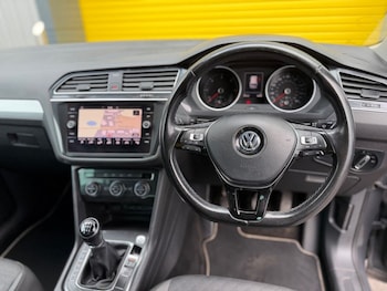 Used Volkswagen Tiguan 2019 for sale - 78850382: Photo