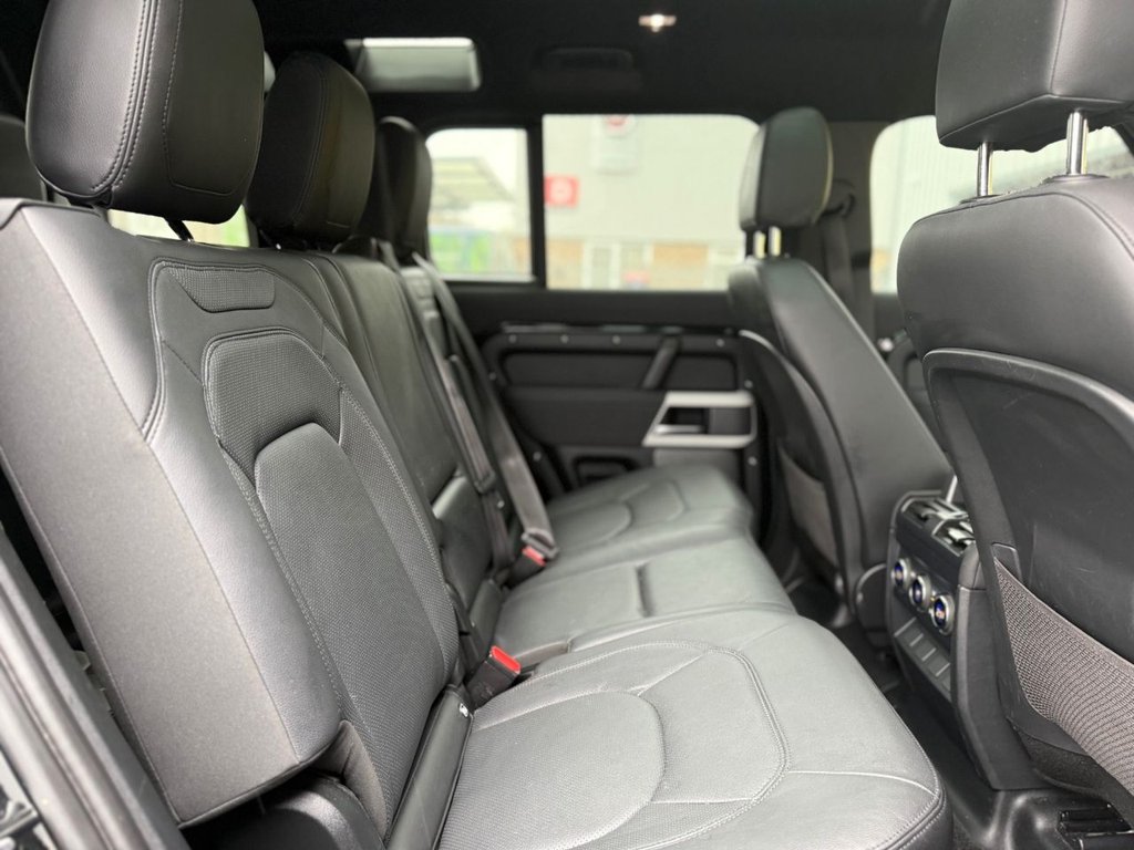 Used Land Rover Defender 2022 for sale - 76021816: Photo 26
