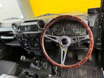 Used Land Rover Defender 2010 for sale - 77655439: Photo