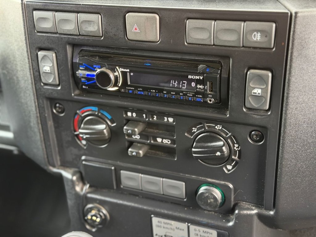 Used Land Rover Defender 2010 for sale - 77655439: Photo 37