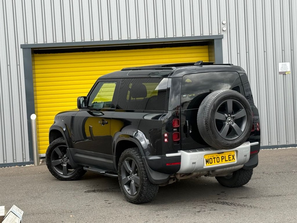 Used Land Rover Defender 2021 for sale - 76345402: Photo 24