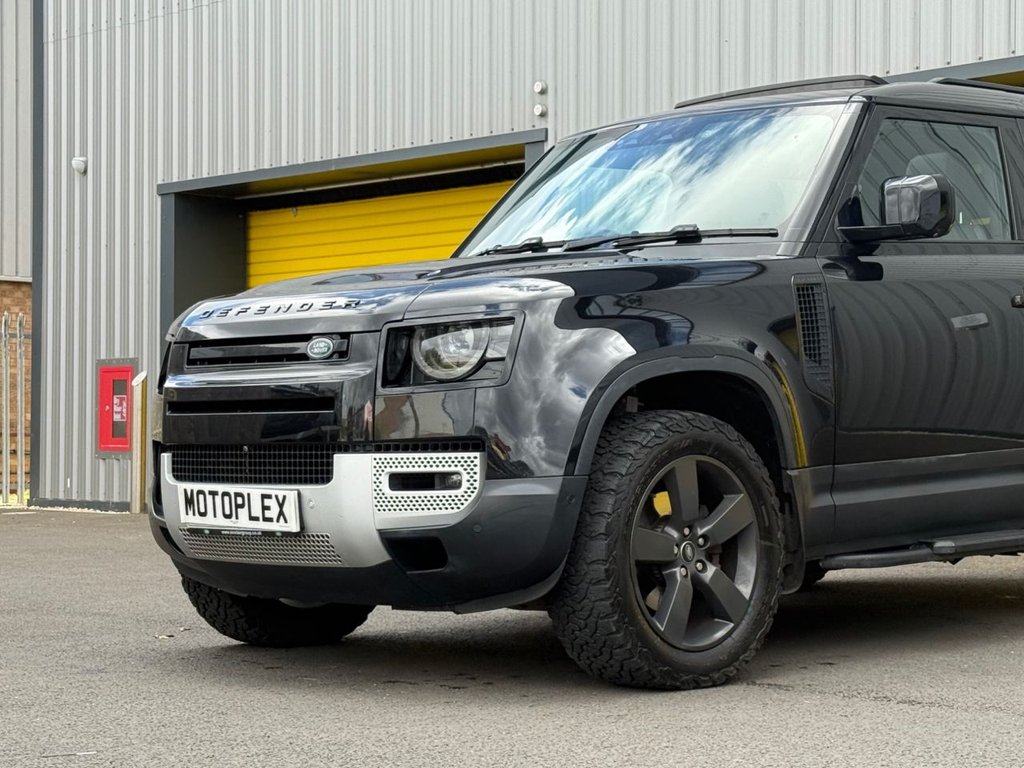 Used Land Rover Defender 2021 for sale - 76345402: Photo 25