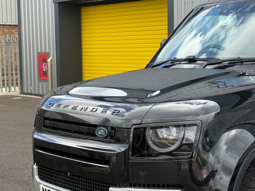 Used Land Rover Defender 2021 for sale - 76345402: Photo 26