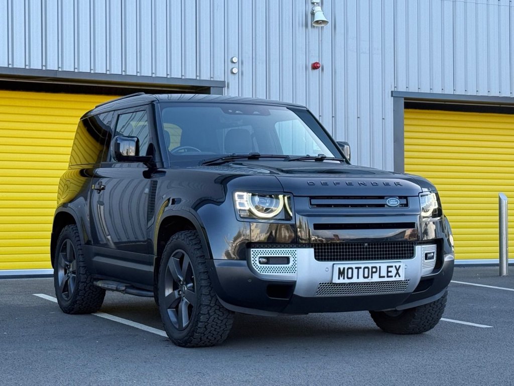 Used Land Rover Defender 2021 for sale - 76345402: Photo 3