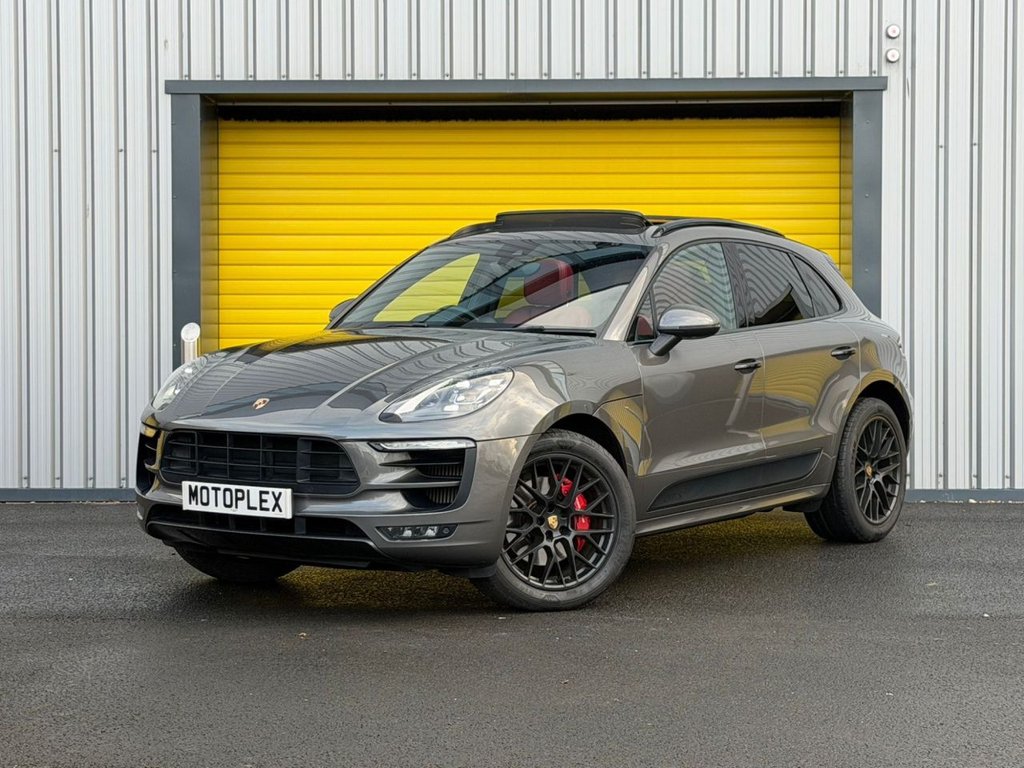 Used Porsche Macan 2018 for sale - 77263918: Photo 1
