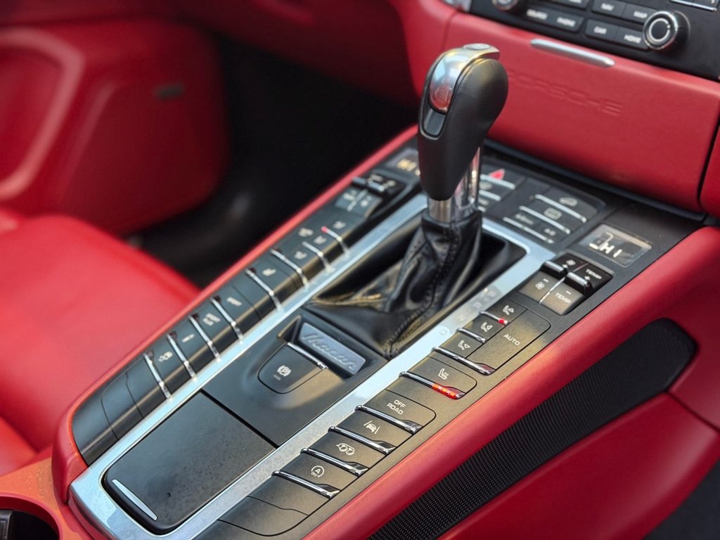 Used Porsche Macan 2018 for sale - 77263918: Photo 17