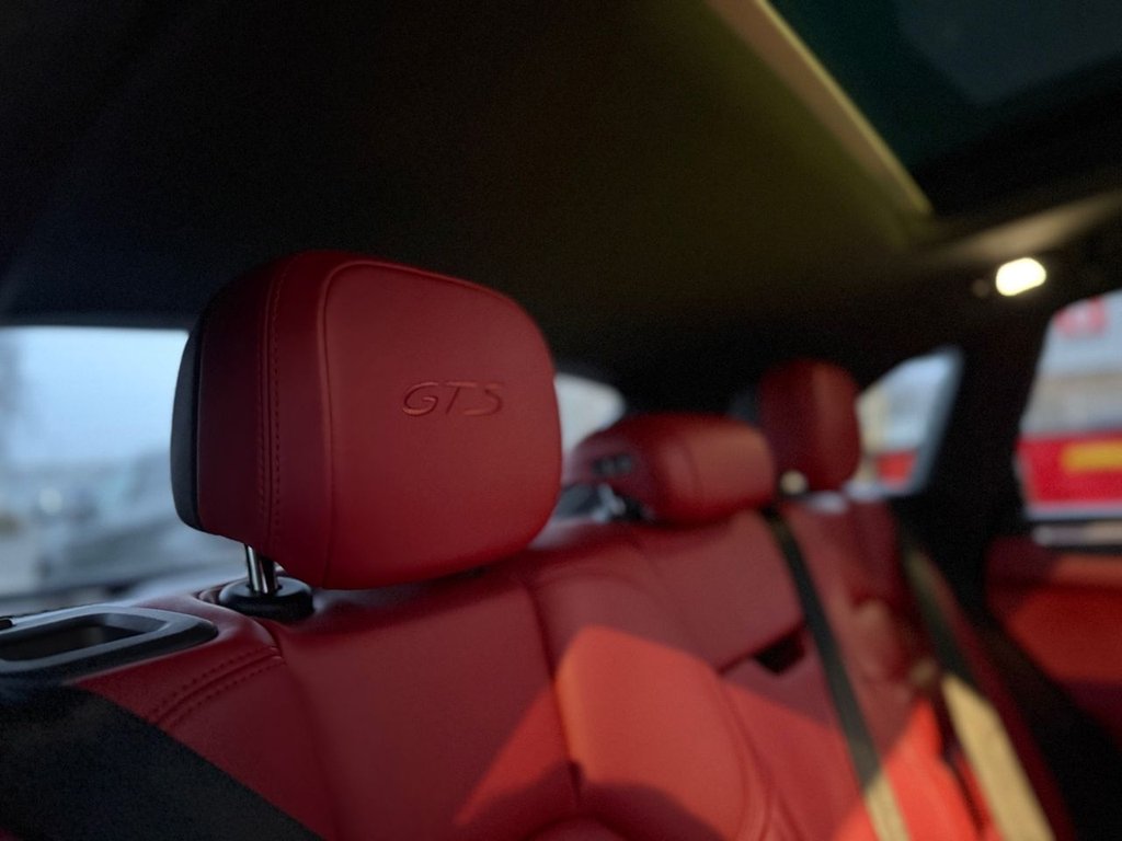 Used Porsche Macan 2018 for sale - 77263918: Photo 30