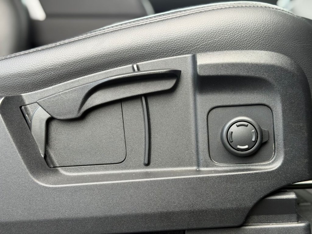 Used Land Rover Defender 2021 for sale - 77734452: Photo 25