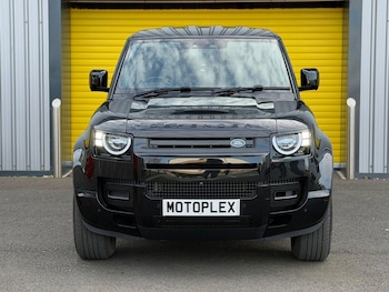 Used Land Rover Defender 2021 for sale - 77734452: Photo