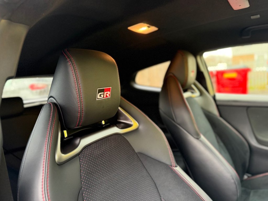 Used Toyota Yaris 2022 for sale - 76604832: Photo 11