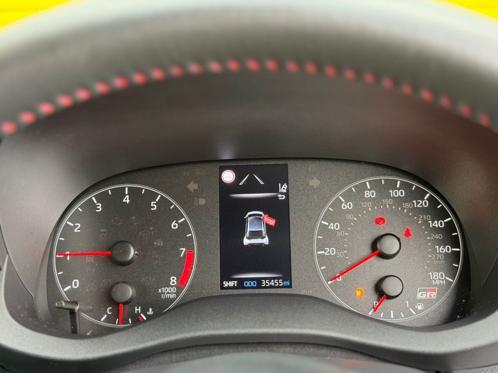 Used Toyota Yaris 2022 for sale - 76604832: Photo 32