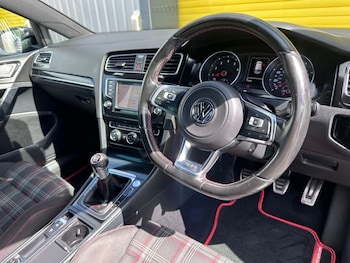Used Volkswagen Golf 2015 for sale - 78959895: Photo