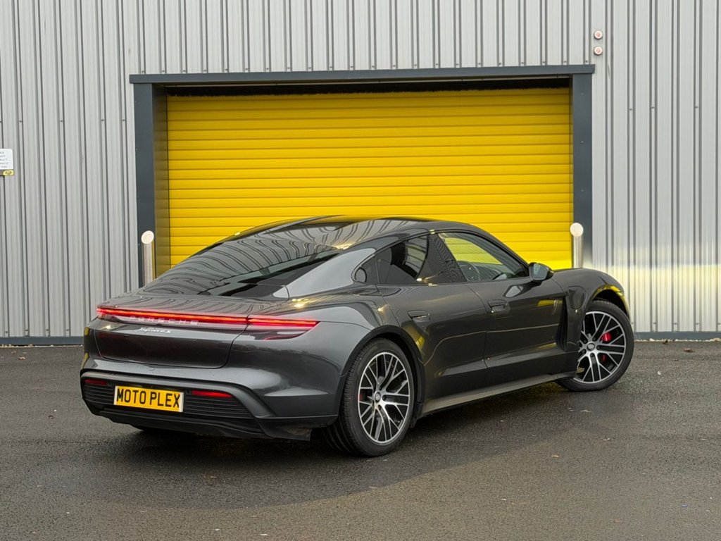 Used Porsche Taycan 2022 for sale - 77139885: Photo 19