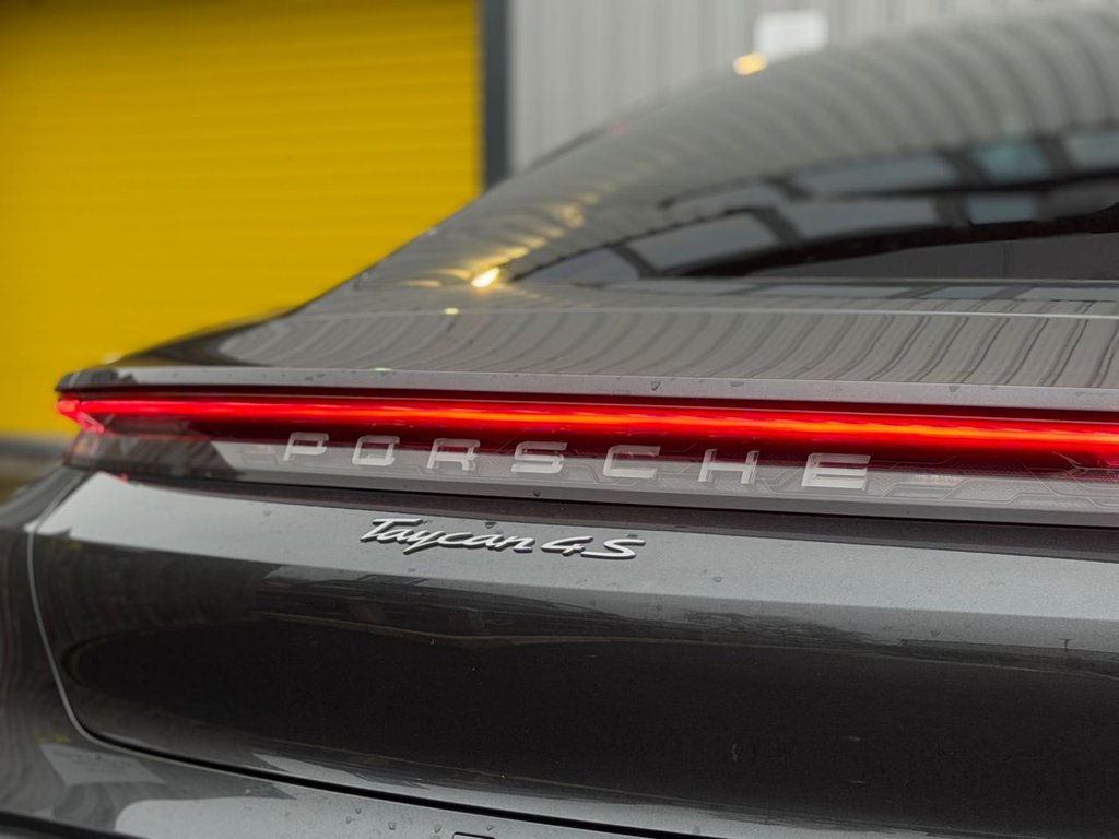 Used Porsche Taycan 2022 for sale - 77139885: Photo 29