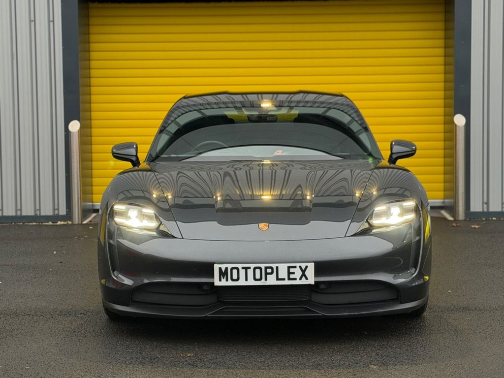 Used Porsche Taycan 2022 for sale - 77139885: Photo 4
