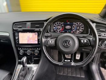 Used Volkswagen Golf 2019 for sale - 78124660: Photo