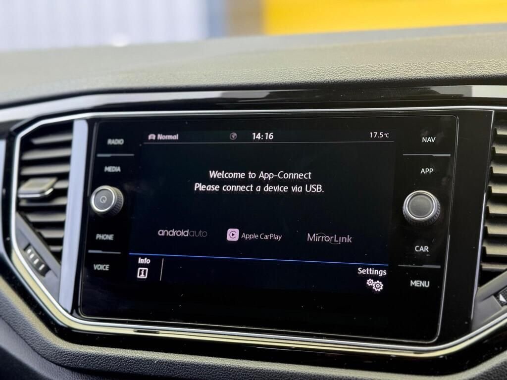 Used Volkswagen T-Roc 2019 for sale - 76406272: Photo 15