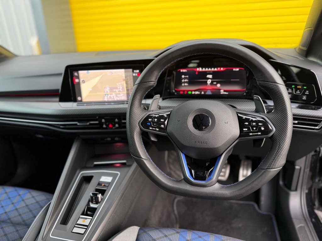 Used Volkswagen Golf 2021 for sale - 77133609: Photo 2