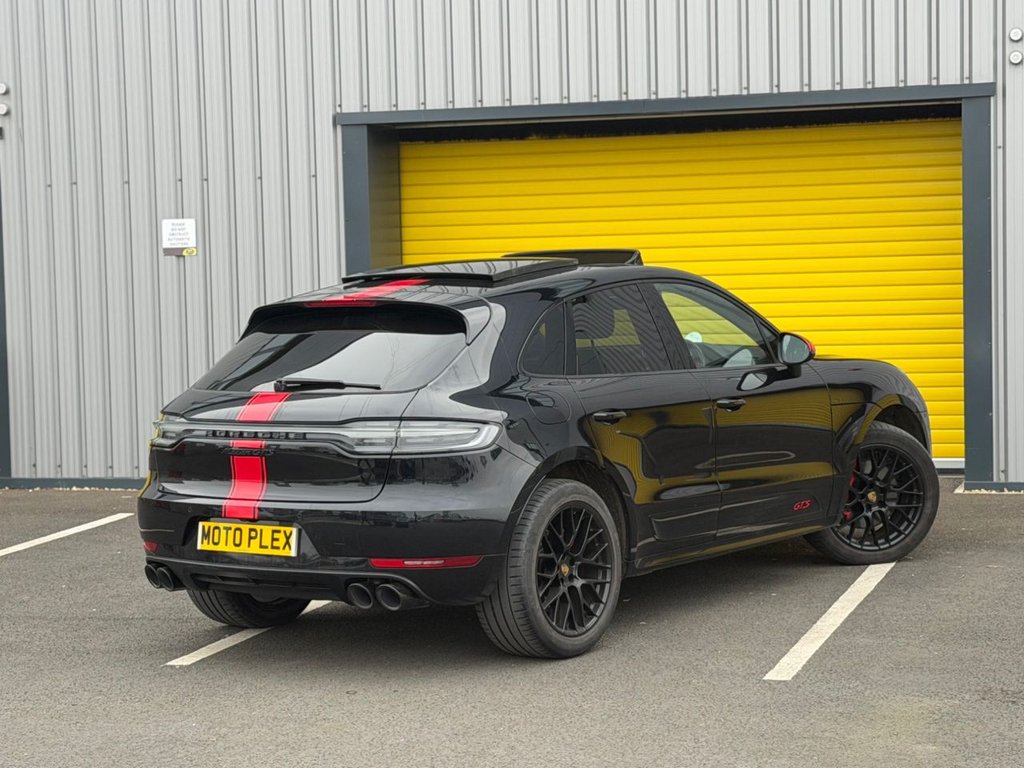 Used Porsche Macan 2020 for sale - 77792304: Photo 22