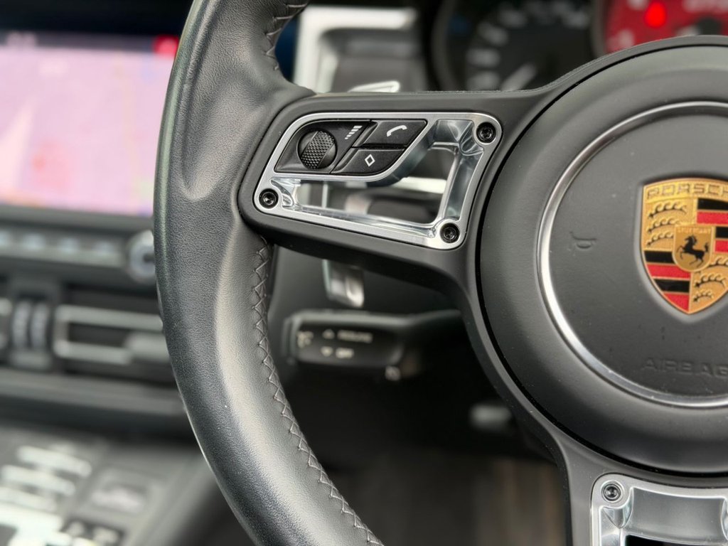 Used Porsche Macan 2020 for sale - 77792304: Photo 26