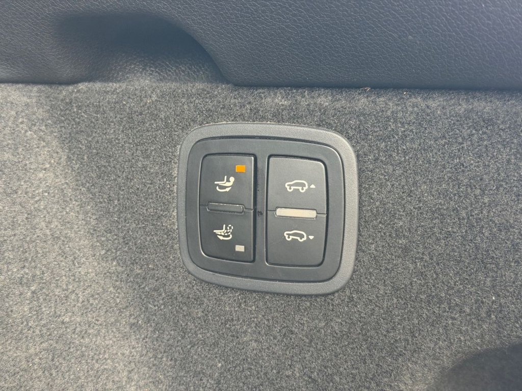 Used Porsche Macan 2020 for sale - 77792304: Photo 31