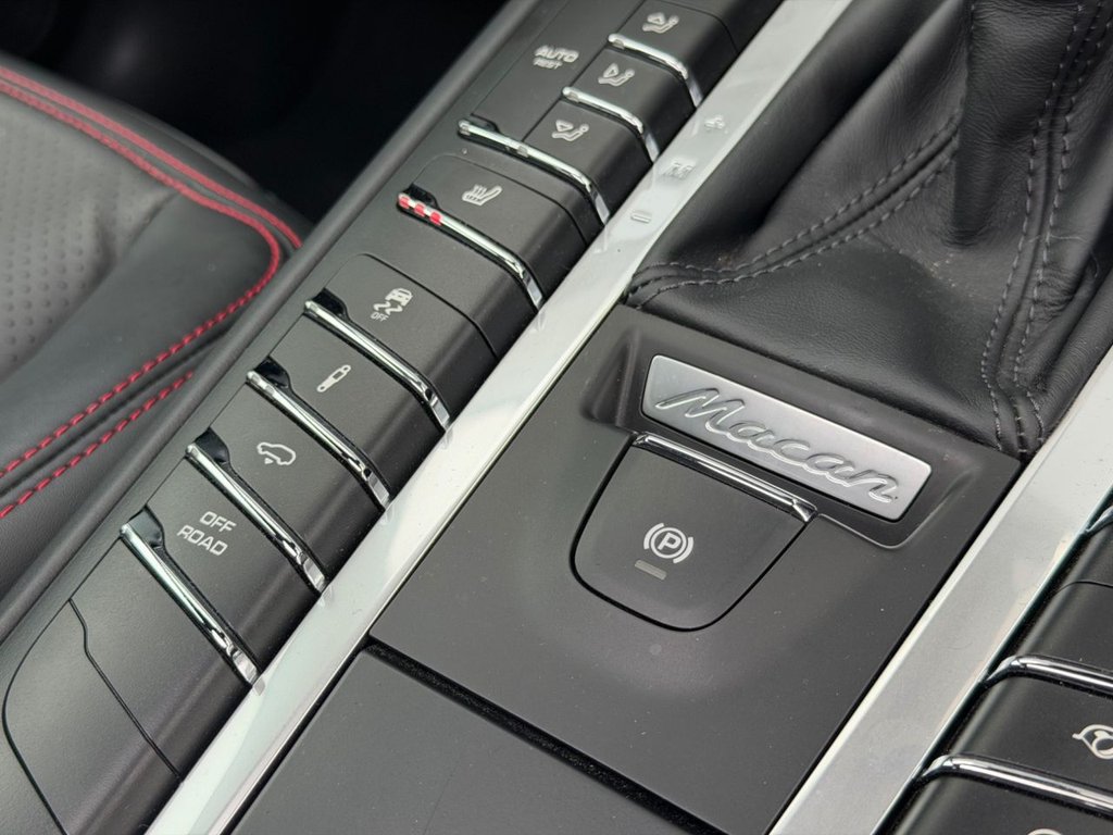 Used Porsche Macan 2020 for sale - 77792304: Photo 34