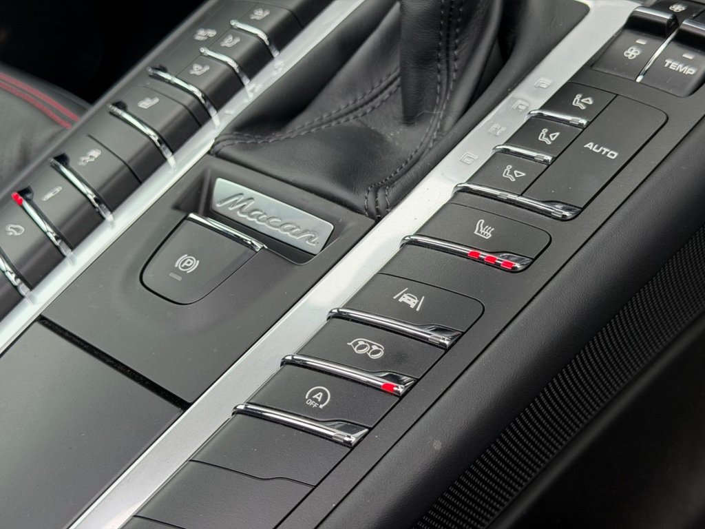 Used Porsche Macan 2020 for sale - 77792304: Photo 35