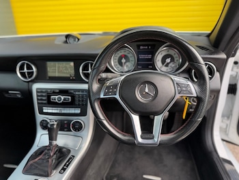 Used Mercedes-Benz SLK 2014 for sale - 78315643: Photo