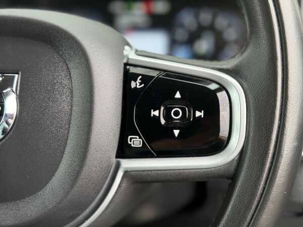 Used Volvo XC90 2020 for sale - 76203350: Photo 30