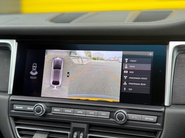 Used Porsche Macan 2021 for sale - 76313043: Photo 13