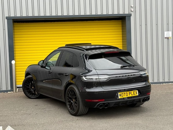 Used Porsche Macan 2021 for sale - 76313043: Photo 21