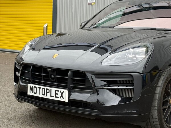 Used Porsche Macan 2021 for sale - 76313043: Photo 23