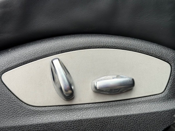 Used Porsche Macan 2021 for sale - 76313043: Photo 28