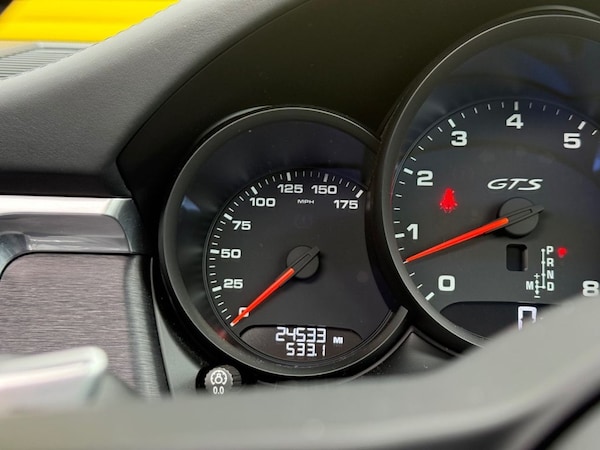 Used Porsche Macan 2021 for sale - 76313043: Photo 38