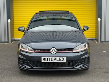 Used Volkswagen Golf 2018 for sale - 78514858: Photo